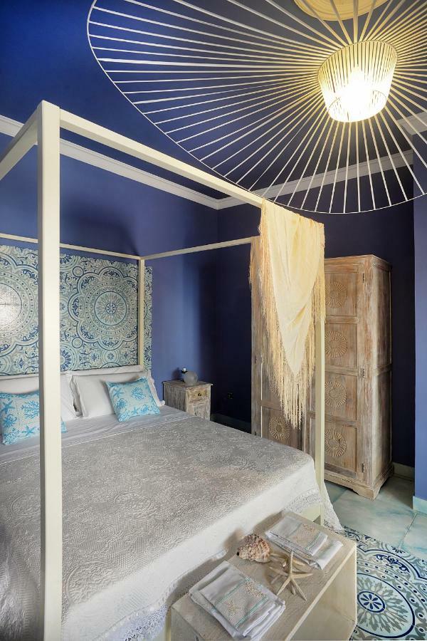 Donna Filomena Casa Vacanza Di Charme Salerno Eksteriør billede